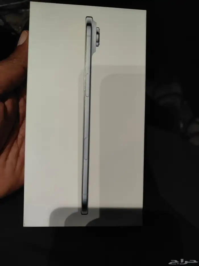 ايفون 17 اير ازرق سماوي 1