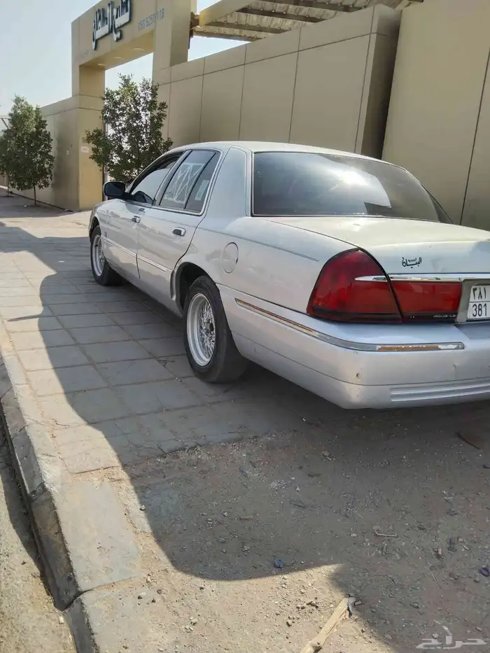 فورد ماركيز موديل 2000 3