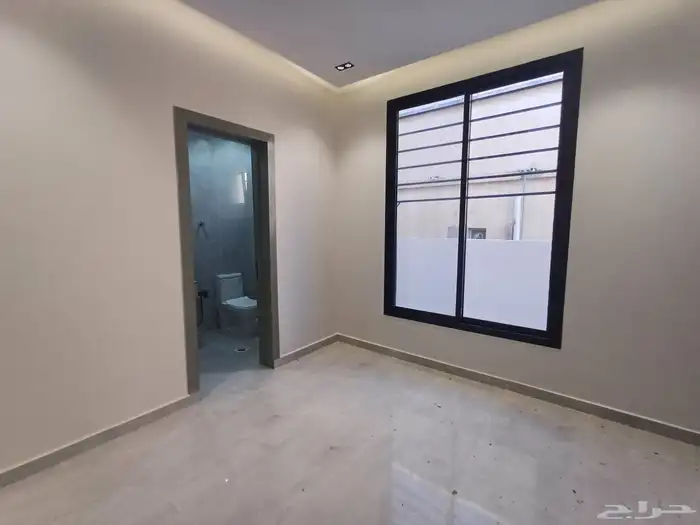 للبيع دور علوي بصك مستقل حي النظيم 1