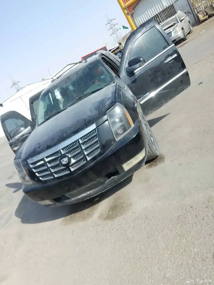 قطع تشليح اسكاليد 2007 3