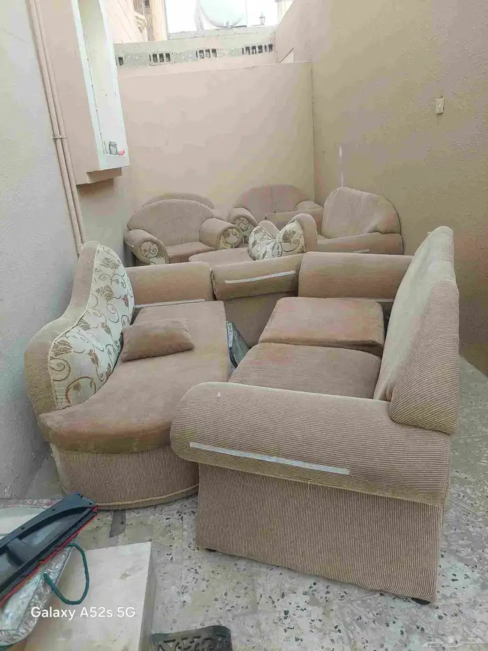 كنب بحاله جيده مجاني لمن يحتاجه 1