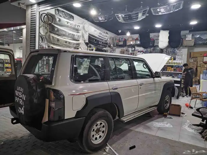 رفارف ربع فتك رفارف صالون قطع فتك قطع سوبر سفاري صدام باترول 2