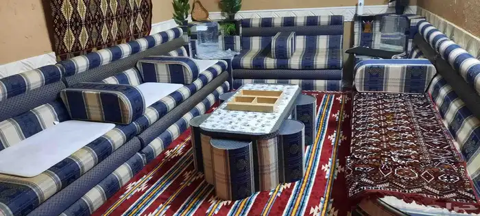 طقم كنب اسفنج مضغوط للبيع المستعجل 1