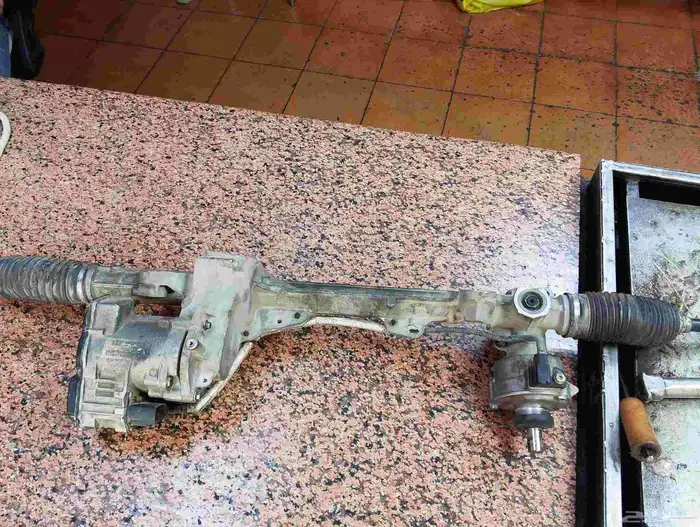 قطع مكينة مستعملة وجديدة 1