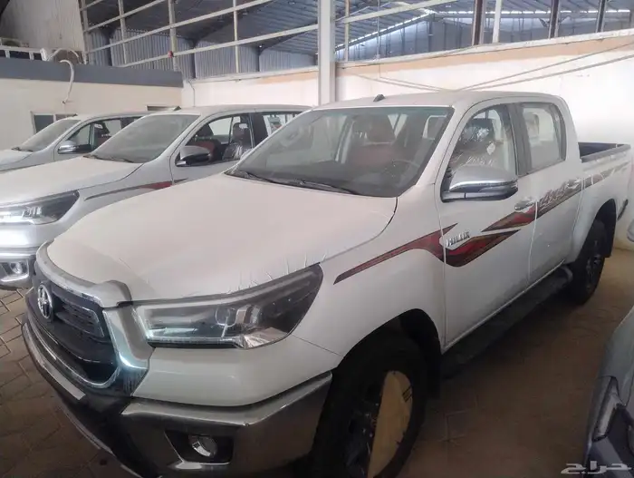 Toyota Hilux petrol automatic 2025 0