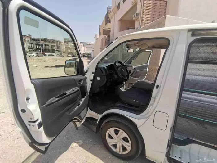 تويوتا فان بضاعة 2018 7
