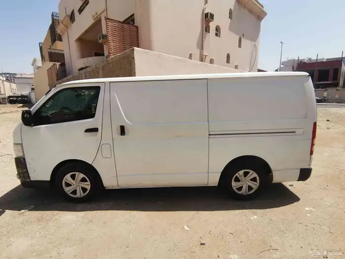 تويوتا فان بضاعة 2018 0
