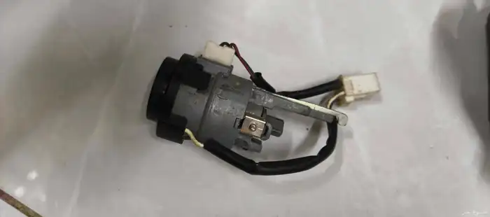 قطع غيار اكسنت 2013 للبيع 14