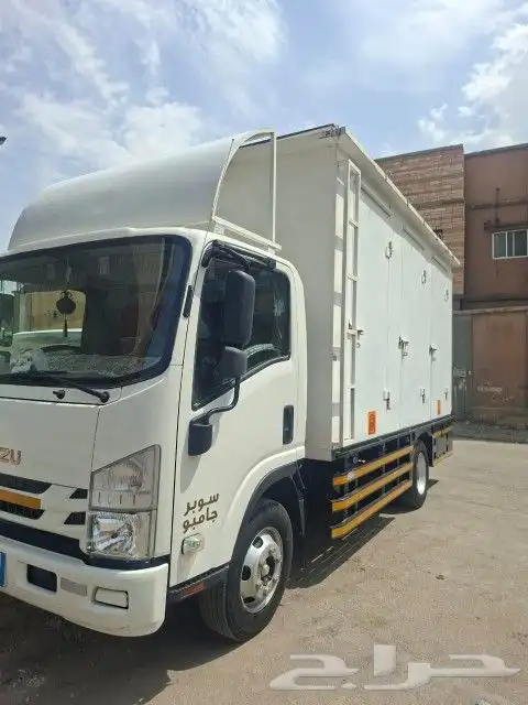 Isuzu 2021 6