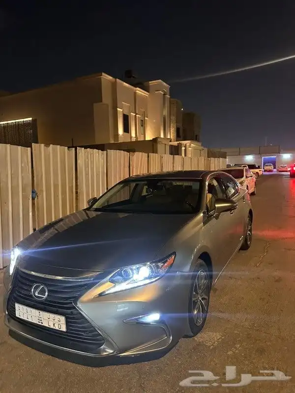 لكزس ES300h 2017 0