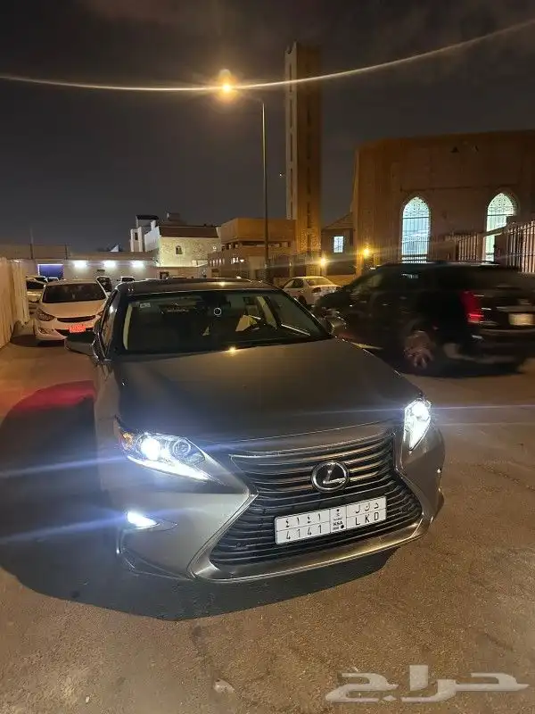 لكزس ES300h 2017 4