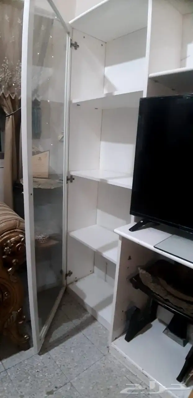 بوفيه خشب لاتيه لوجه الله تعالى طبعا من دون الشاشة 2