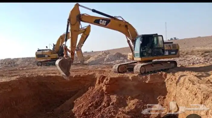 بوكلين للايجار بوكلين حفر الشاميه هدا اشام 1