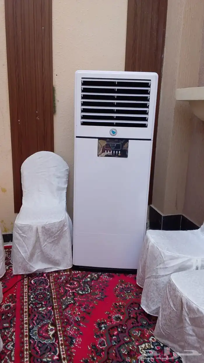 صبابين قهوه وخيم وطاولات وكراسي 5