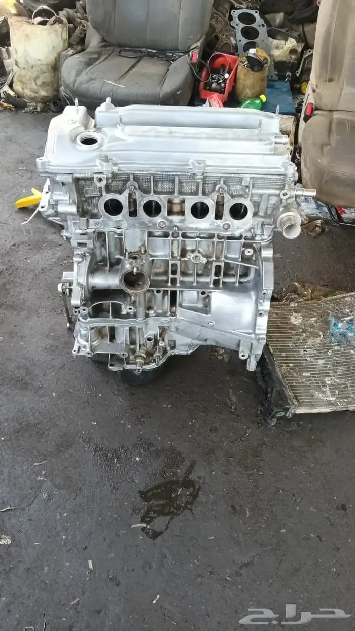 للبيع ومكينه كامري موديل 2011 0