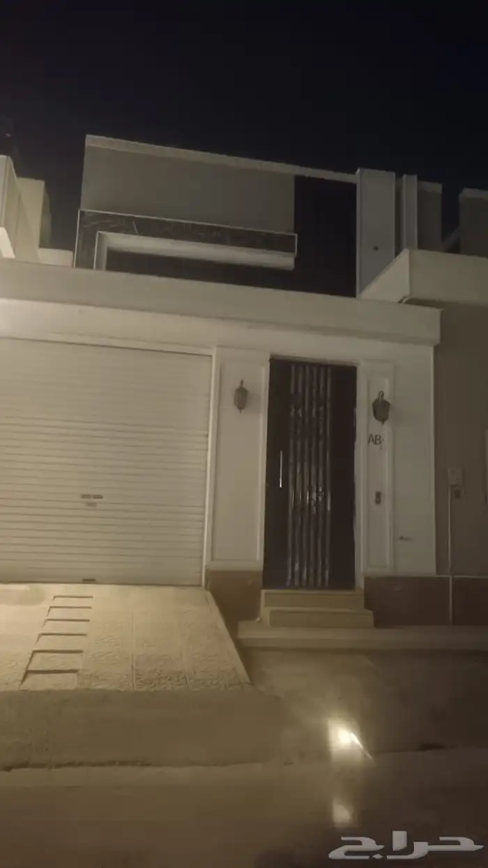 فيلا للبيع في حي بدر 0