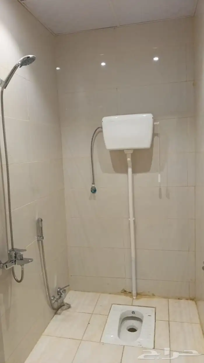 للبيع دور أرضي في حي الفيصلية 300 م 7