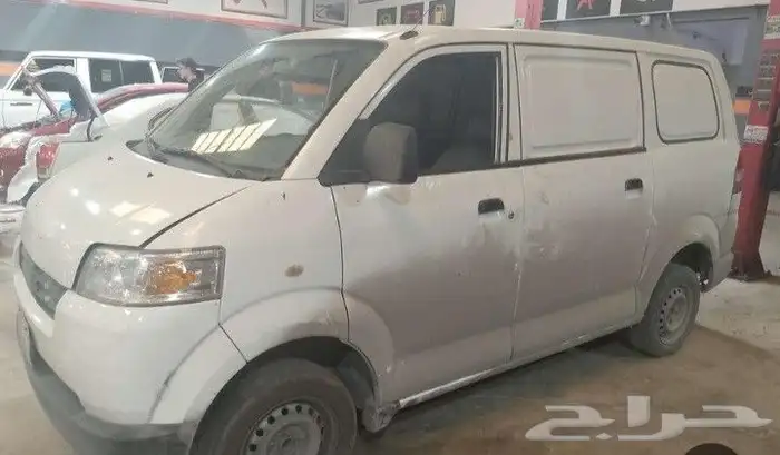 ارغب بدباب بضاعه للايجار اللي عنده يكلمني يكون رخيص ايجاره 0