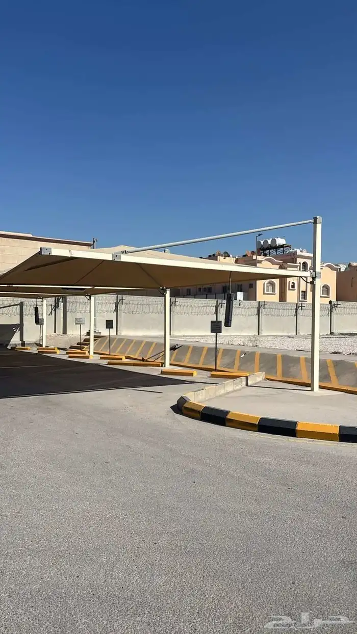للبيع 5قطع قماش مظلات مقاس 6 6 نفس البي الصورة بحالة جيدة 0