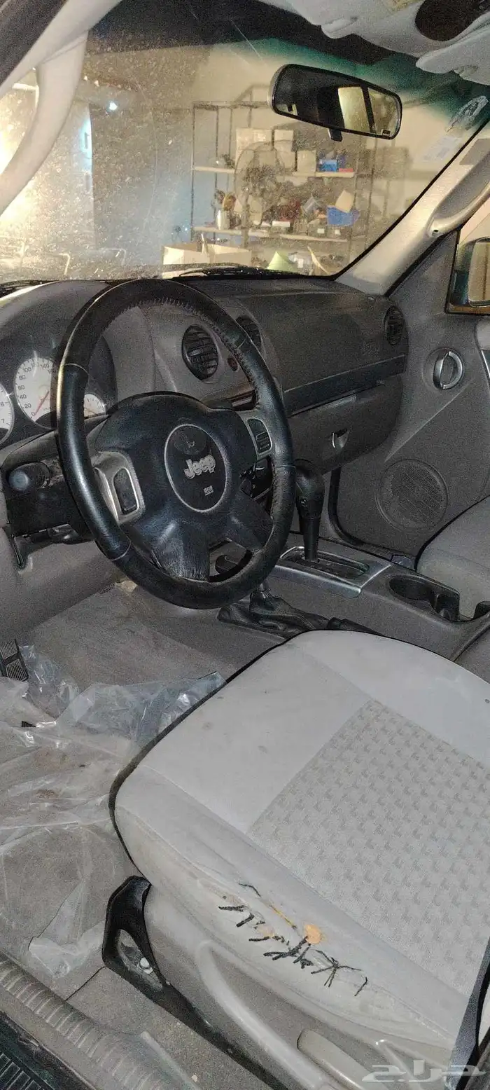 شيروكي مفحوص ومجدد نظيف مثبت مكيف موديل 2005 3