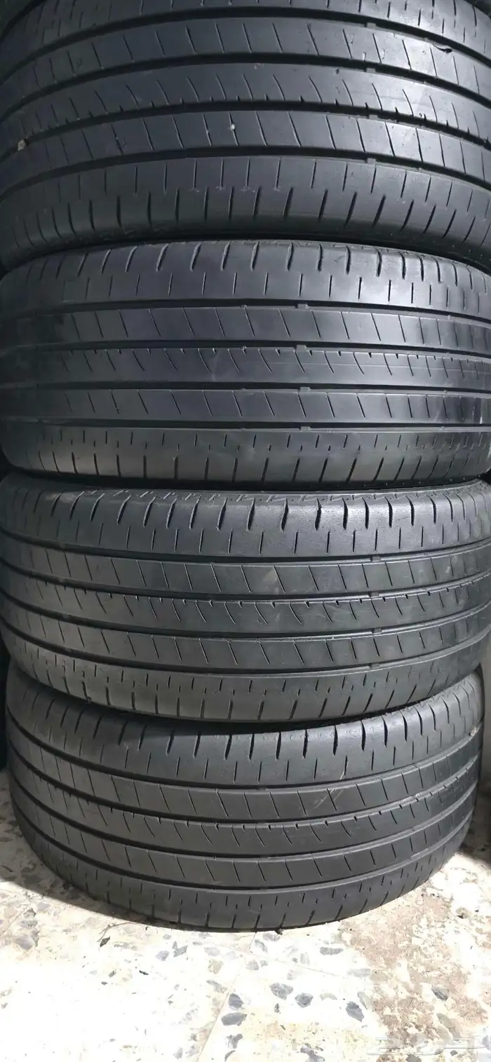 4 كفرات بريجستون مقاس 235 45 18 0