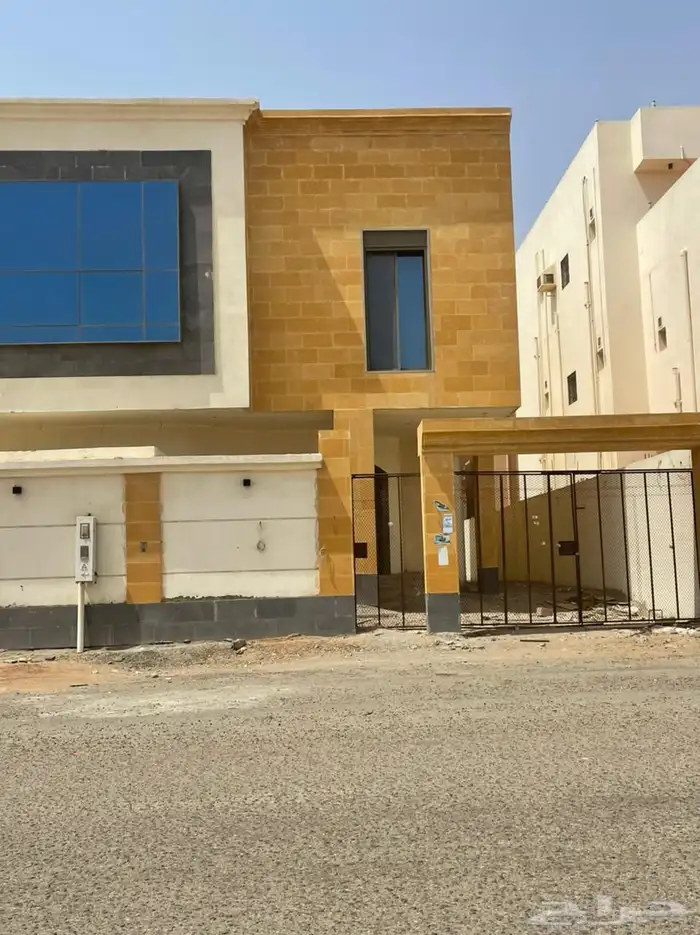 فيلا متصلة للبيع في جدة حي الفلاح 8