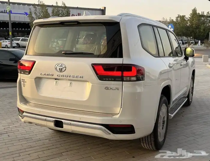 تويوتا لاند كلوزر 2025 GXR 4 3