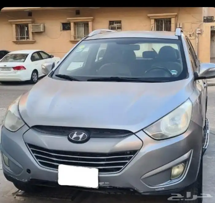 جيب توسان قير عادي محركات وبدي على الشرط. والله خير حكماَ 0
