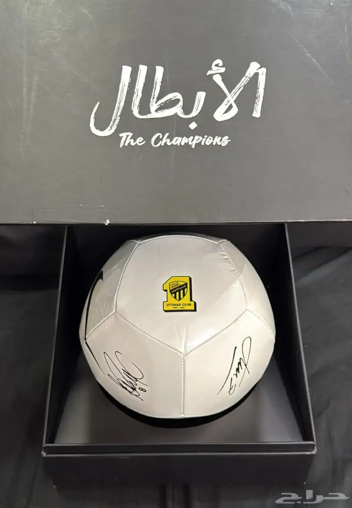 كورة نايك أصلي نادي الإتحاد السعودي موقع من 7 لاعبين رسمي 0