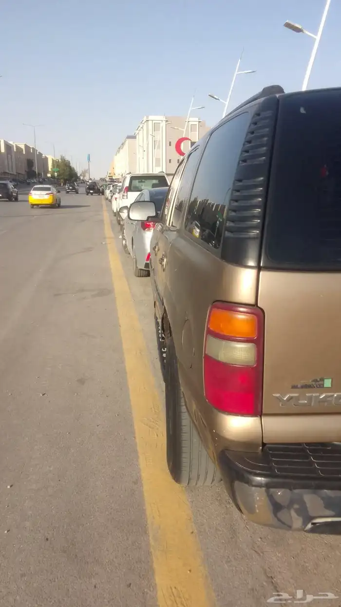للبيع جمس يوكن تشليح مديله2003 فيه دفرنس فيه ونه وباقي شرط 3