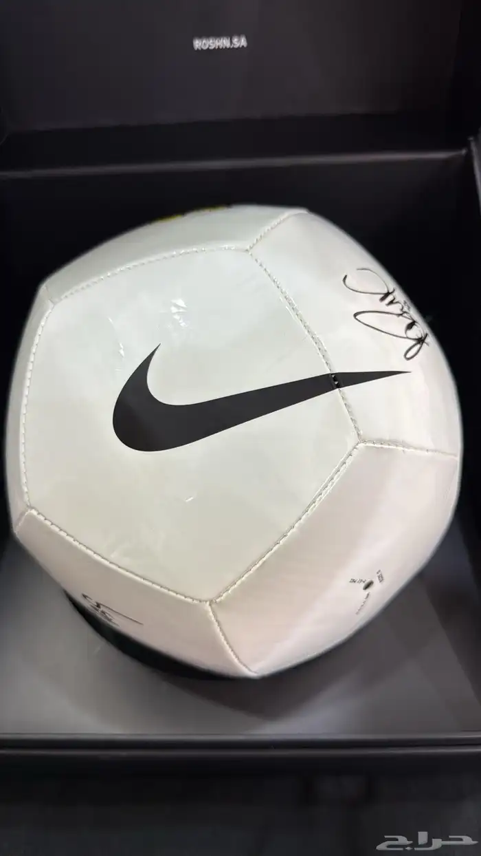 كورة نايك أصلي نادي الإتحاد السعودي موقع من 7 لاعبين رسمي 1