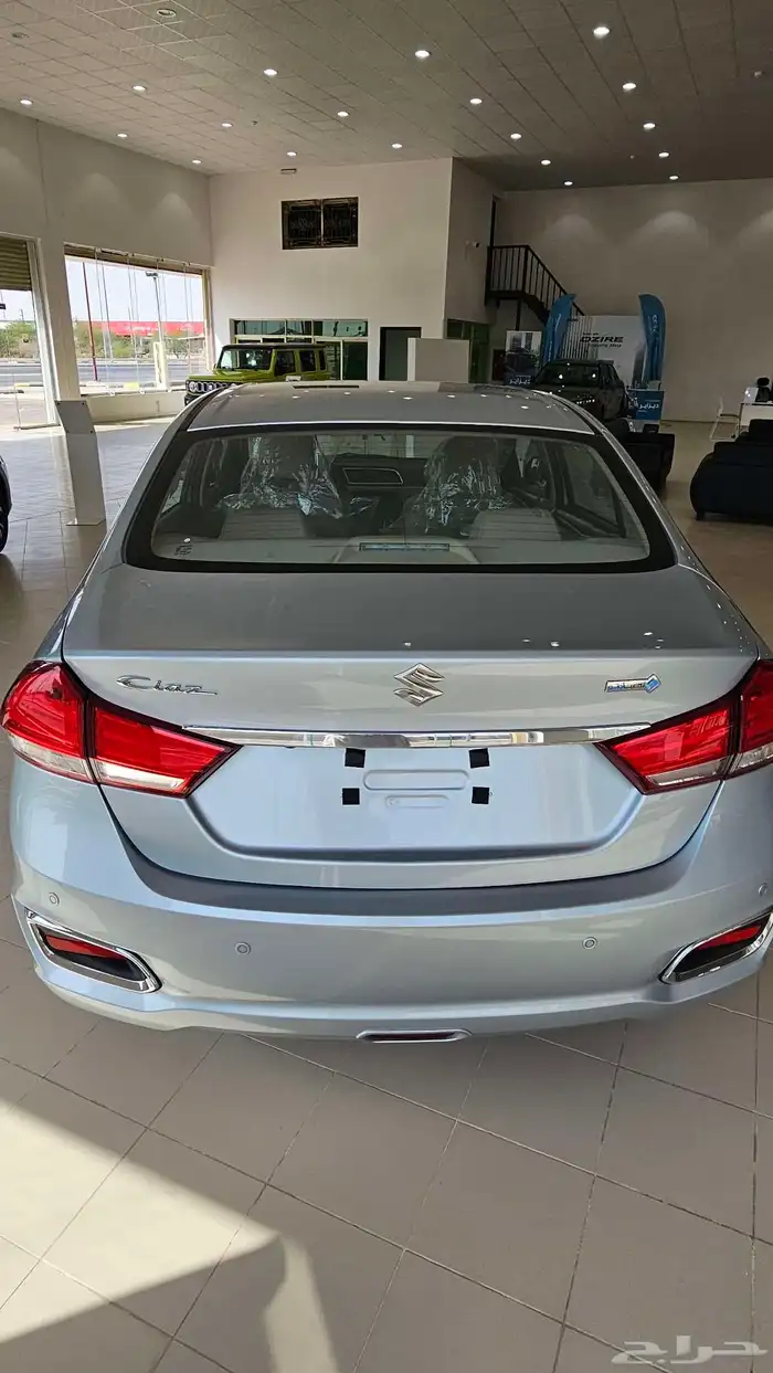 سوزوكي سياز GLX 2025 13