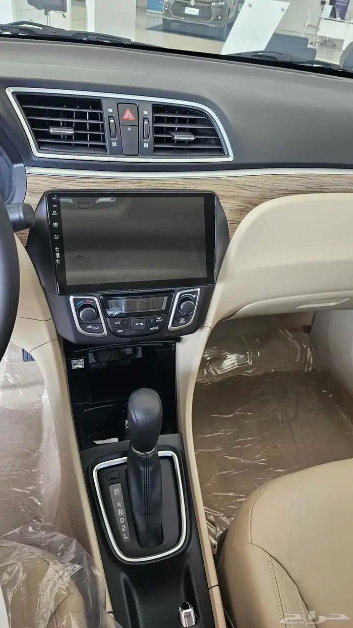 سوزوكي سياز GLX 2025 4