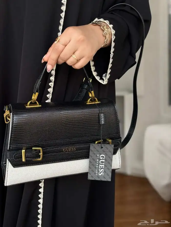 شنط جيس GUESS. ماستر كوالتي 8