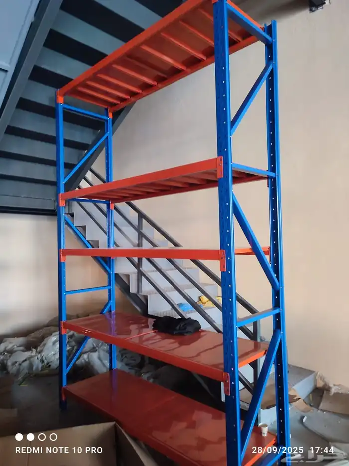 لبيع جميع انواع الرفوف الجديدة والمستخدم 7