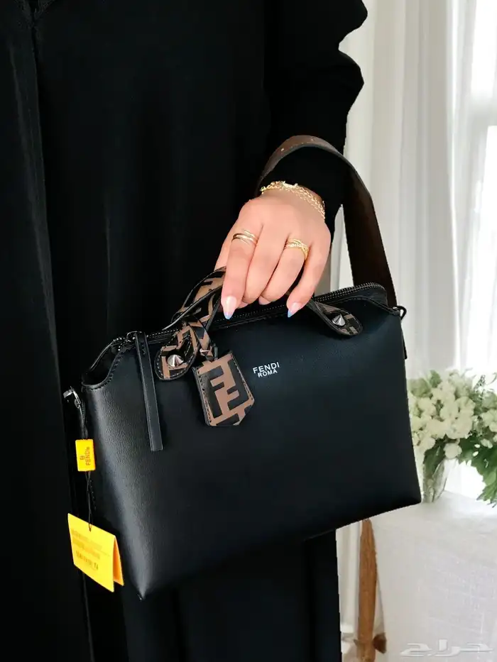 شنط ماركه تجزائة فقط هذا العرض 46