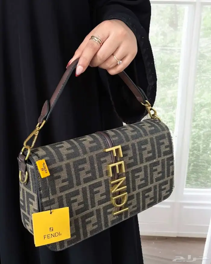 شنط ماركه تجزائة فقط هذا العرض 41