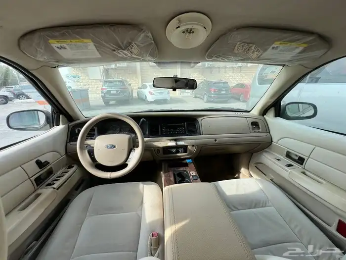 كراون فكتوريا بوليسي 2011 0