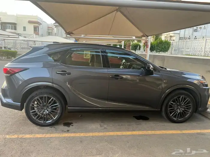 لكزس أر أكس 2024 اعلى فئة 500 6