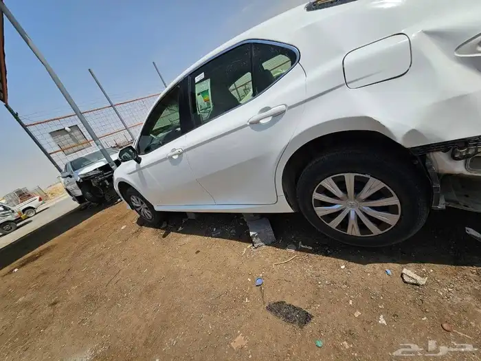 تشليح كامري مديل 2020 لبيع قطع غيار فقط 1
