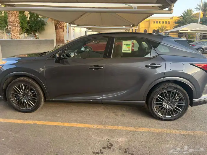 لكزس أر أكس 2024 اعلى فئة 500 7