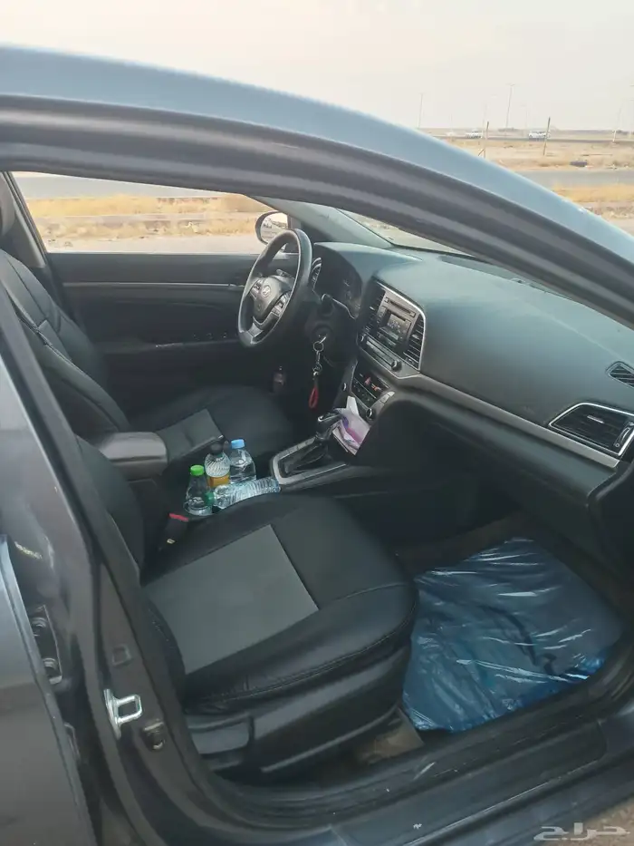 Hyundai Elantra diesel model 2018 4