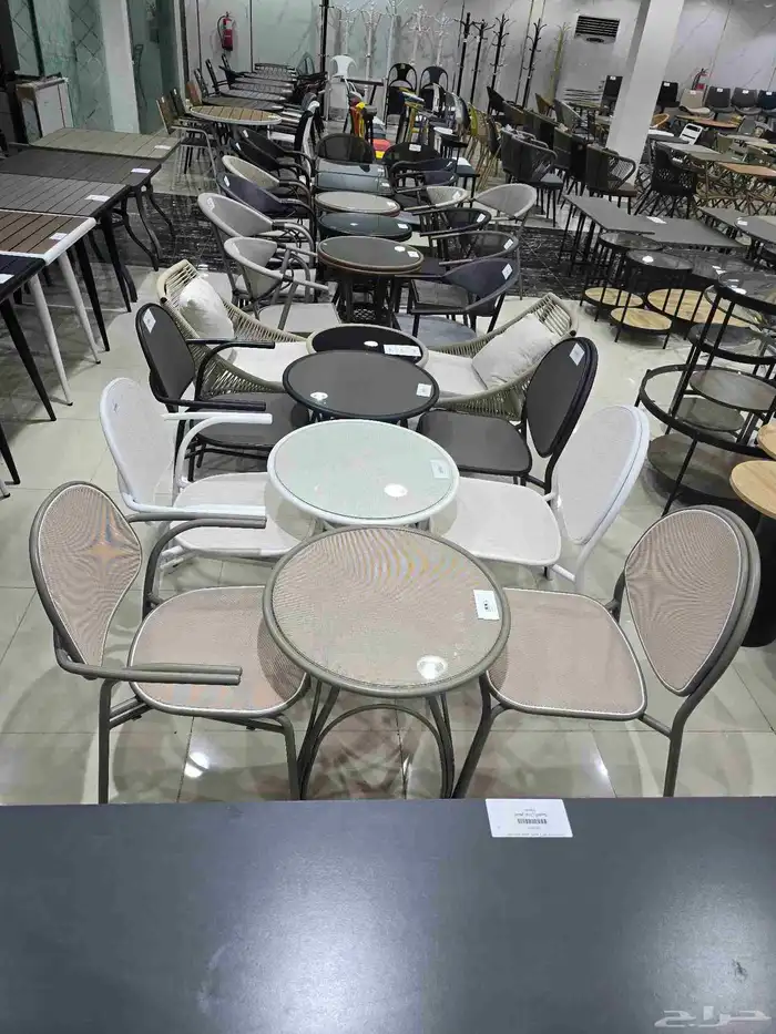 طاولات وكراسي كافيهات خارجية 7