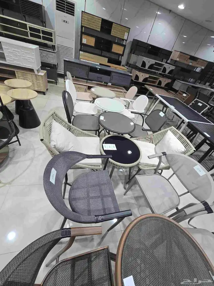 طاولات وكراسي كافيهات خارجية 3