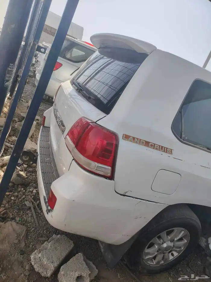 قطع جيب رنج روزر تشليح التواصل على الواتساب 2