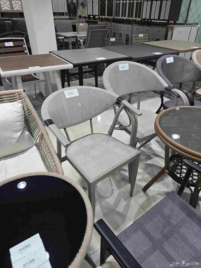 طاولات وكراسي كافيهات خارجية 4
