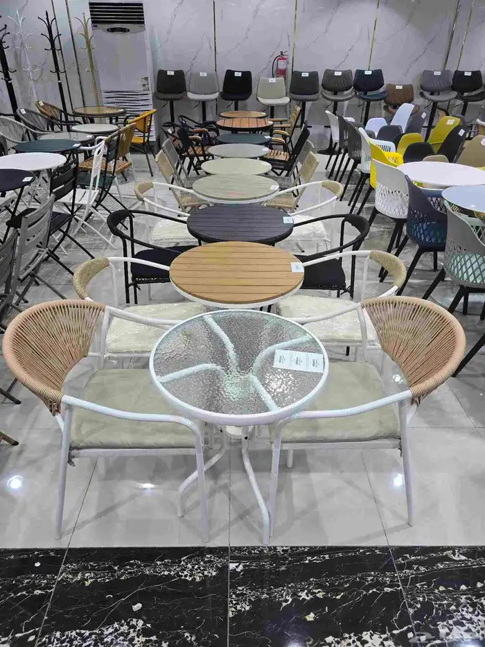 طاولات وكراسي كافيهات خارجية 6