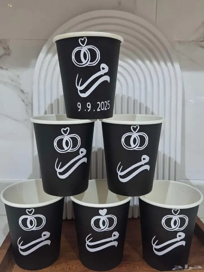 طباعة استيكرات لاصقه حسب الطلب 3