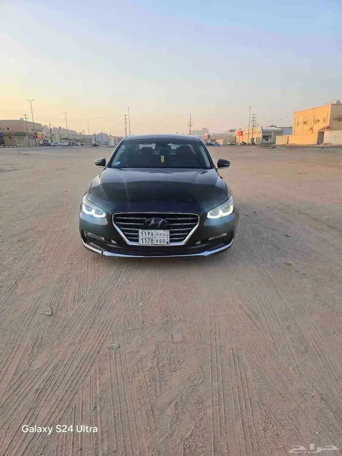 للبيع هوندي ازيراء الموديل 2018 1