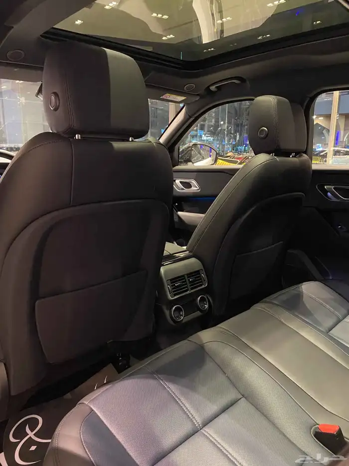 Range Rover Velar 2024 10
